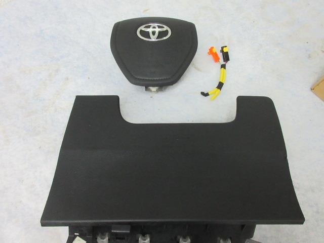 TOYOTA COROLLA 2014-2015-2017-2018 LH OEM BLACK Airbag STEERING WHEEL KNEE LEFT