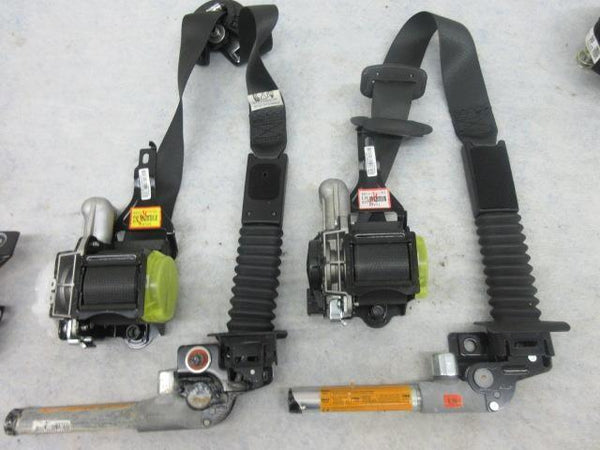 HYUNDAI Elantra GLS SE GL 2019-2020 LH steering wheel Airbag KNEE LEFT 2 X BELTS