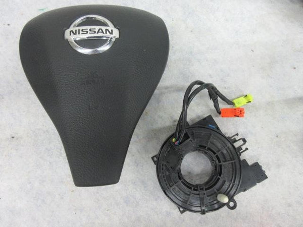 NISSAN ROGUE S SV 2014-2015-2016 DRIVER STEERING WHEEL OEM CLOCK SPRING  AIRBAG