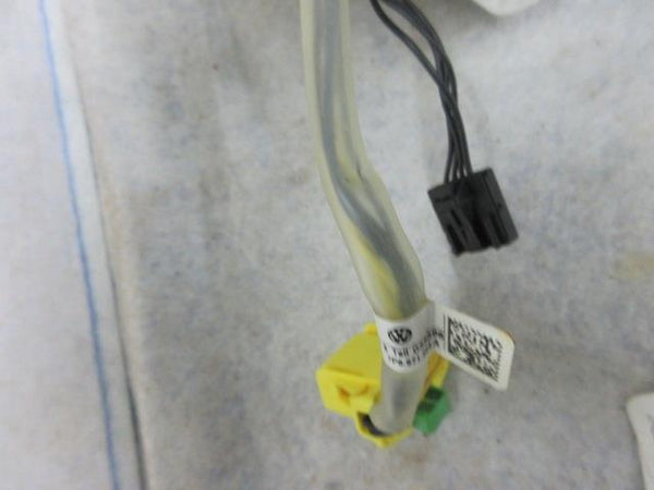 VOLKSWAGEN TOUAREG 2011-2017 DRIVER STEERING WHEEL  AIRBAG 7P6 880 201 H 81U