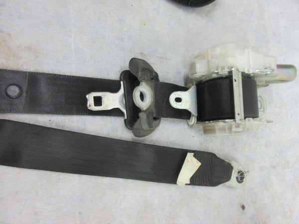 TOYOTA COROLLA S BLACK W /RADIO O 9 - I  O AIRBAG MATRIX STEERING LH WHEEL LEFT