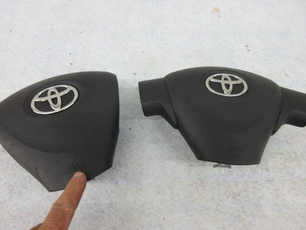 TOYOTA COROLLA S BLACK W /RADIO O 9 - I  O AIRBAG STEERING WHEEL MATRIX LH LEFT