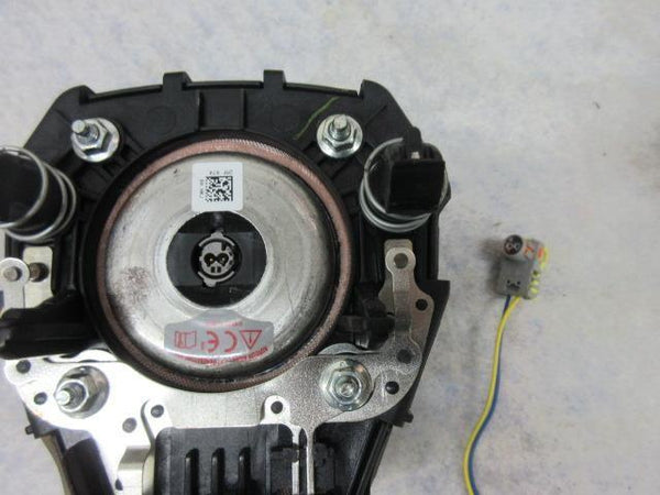 BUICK ENVISION REGAL 2019-2020 DRIVER OEM STEERING WHEEL airbag KNEE LEFT BLACK