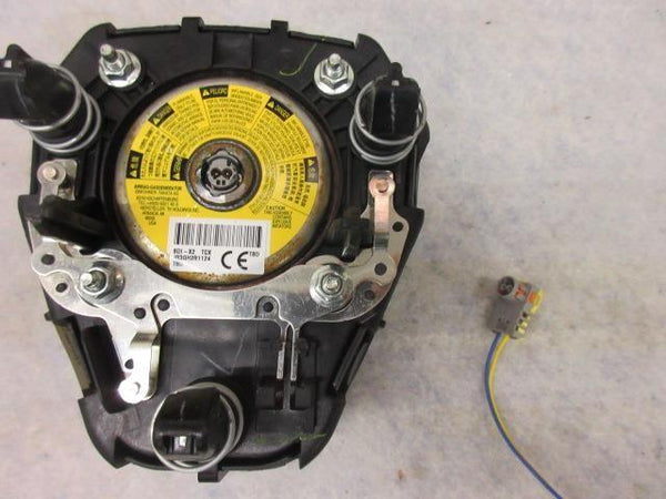 BUICK ENVISION REGAL 2019-2020 OEM DRIVER STEERING WHEEL airbag KNEE LEFT BLACK