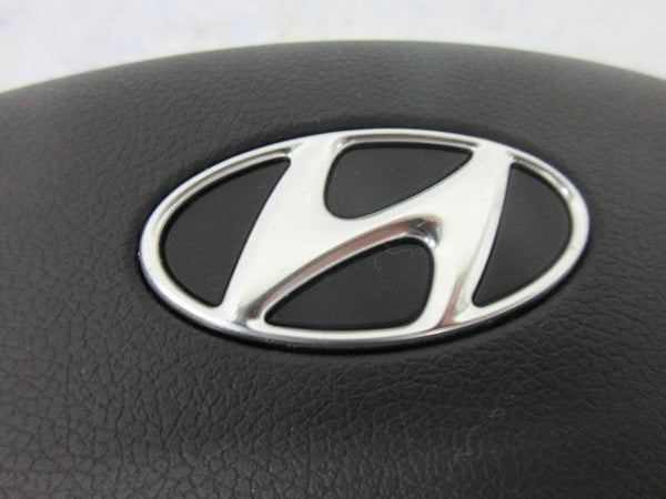 HYUNDAI ACCENT HATCHBACK 2015-2016-2017 BLACK LEFT driver steering WHEEL Airbag