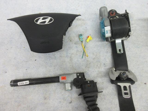 Hyundai Elantra GT HATCHBACK ONLY 2011-2017 OEM LEFT Airbag steering wheel BELT