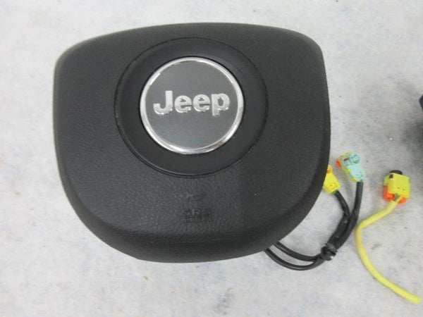 JEEP CHEROKEE 2014-2022 OEM DRIVER STEERING WHEEL AIRBAG LEFT  LH SEAT BELTS