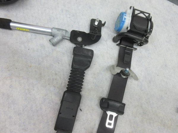 KIA SOUL EV EX 2014-2015-2016-2017-2018-2019 LEFT OEM STEERING wheel Airbag BELT