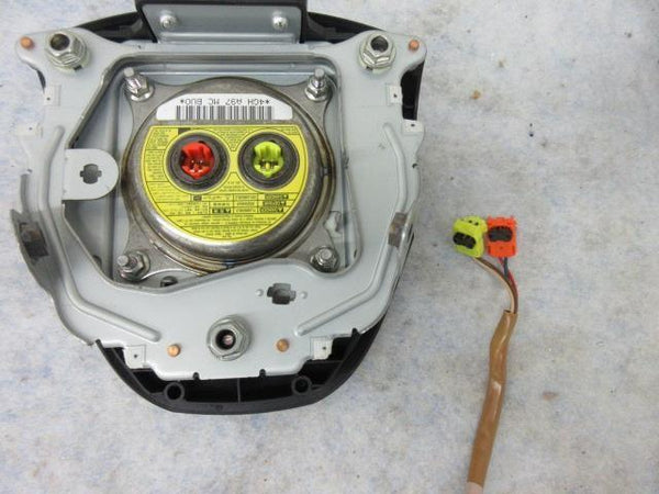 MAZDA 3  MAZDA3 2010-2011-2012-2013  Airbag Steering wheel LEFT CHROME LOGO 100%
