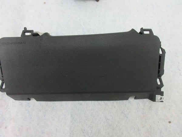 SUBARU Forester 2017-2018 OEM LEFT Airbag steering wheel KNEE DRIVER BLACK
