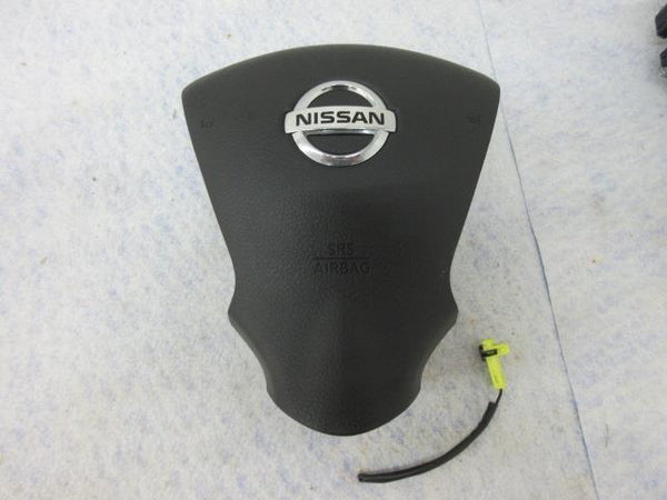 NISSAN NV200 NV 200 NV350 2014-2023 AIRBAG 1 PLUG LEFT steering wheel OEM Driver