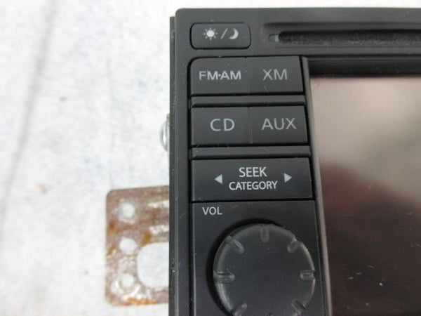 NISSAN VERSA 2012-2013 OEM RADIO W/SD CARD SCREEN 5¨ NAVIGATION XM 25915ZW83A