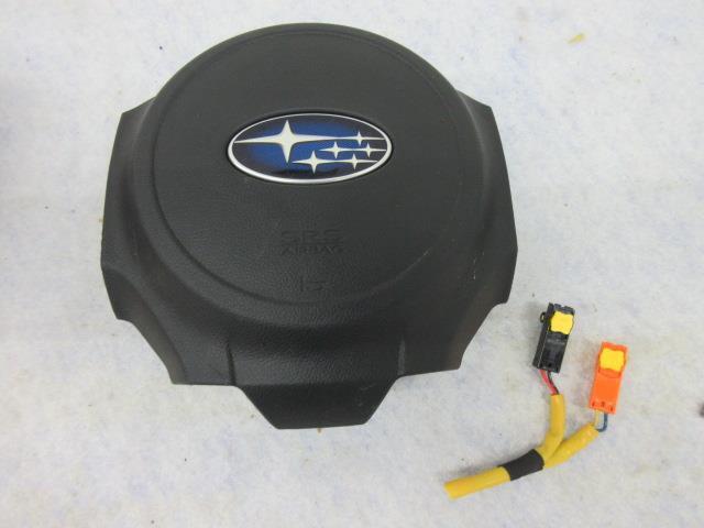 SUBARU IMPREZA LEGACY CROSSTREK 2015-2016-2017 LEFT OEM Airbag steering wheel