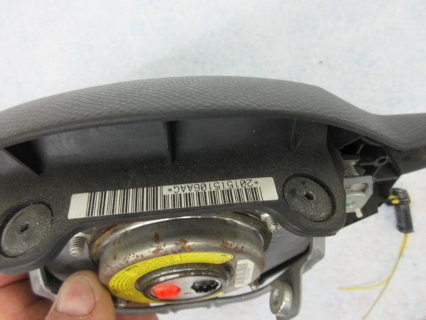 TOYOTA YARIS HATCHBACK SEDAN O 6 - I  I  DRIVER LEFT AIRBAG STEERING WHEEL BELT