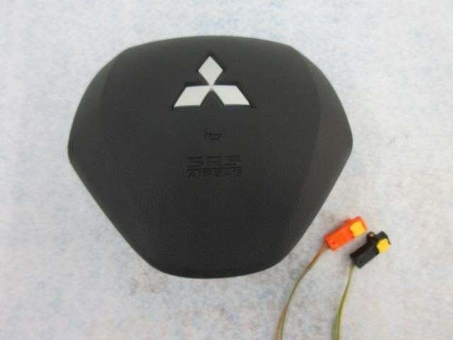 MITSUBISHI BIG OUTLANDER 2014-17-2018--2019-2020 LEFT Airbag steering whee BELTl