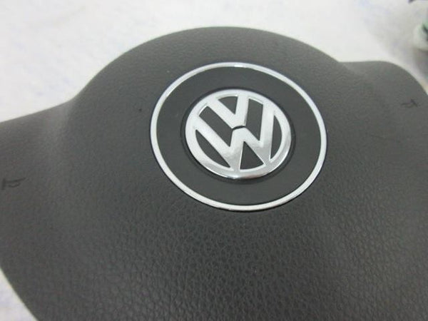 VOLKSWAGEN JETTA OEM DRIVER STEERING WHEEL  LEFT AIRBAG 1KM 880 201 F 81U