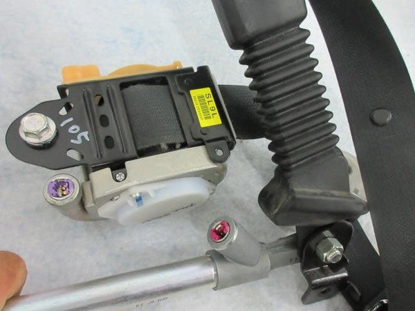 HYUNDAI TUCSON GL GLS 2011-2012-2013-2014-2015  BELT airbag STEERING WHEEL LEFT