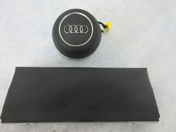 AUDI A3 S3 RS3 2017-2018-2019-2020 LEFT DRIVER STEERING WHEEL AIRBAG KNEE LH