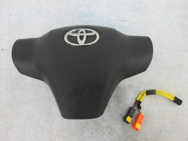 TOYOTA YARIS SEDAN HATCHBACK O 6 - I  I LH L DRIVER  AIRBAG STEERING WHEEL LEFT