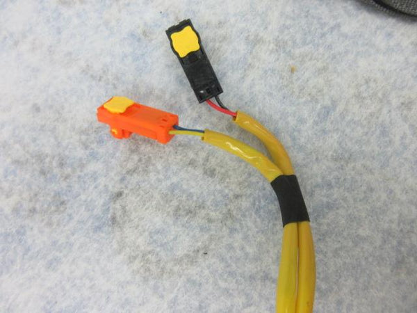 TOYOTA PRIUS V vin ¨DU¨ 2012-2018 Airbag steering wheel left knee GRAY SEAT BELT