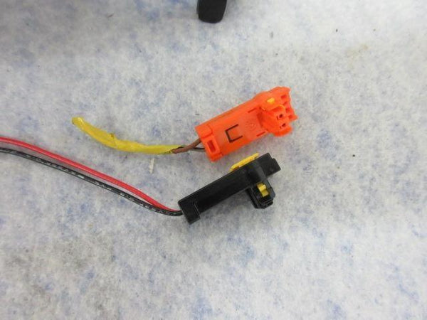 HYUNDAI TUCSON GL GLS 2011-2013-2012-2014-2015 BLACK left airbag WHEEL W 2 BELTs