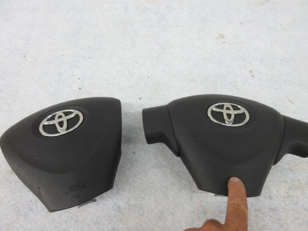 TOYOTA COROLLA S BLACK W/O RADIO O 9 - I  O L LEFT MATRIX AIRBAG STEERING WHEEL