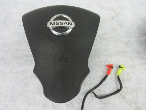 NISSAN NV 200 NV200 TRIANGLE 2014-2024 steering wheel 2 PLUGS LEFT Driver AIRBAG