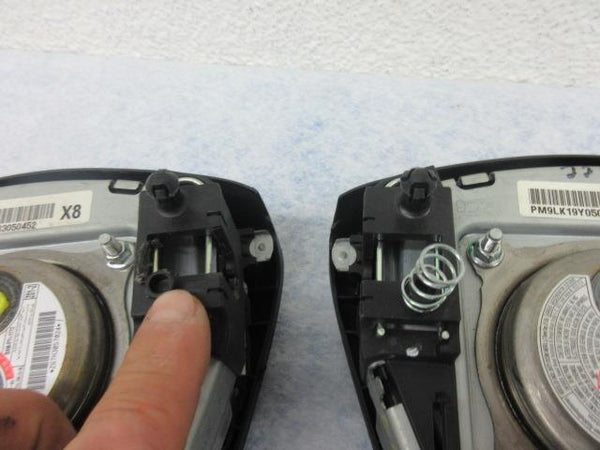 NISSAN NV 200 NV200 TRIANGLE 2014-2024 steering wheel 2 PLUGS LEFT Driver AIRBAG