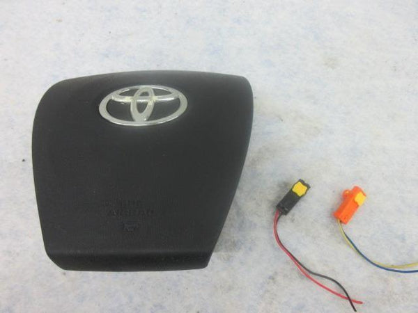 TOYOTA PRIUS V vin ¨DU¨ 2012-2018 DRIVER LH Airbag steering wheel left knee GRAY