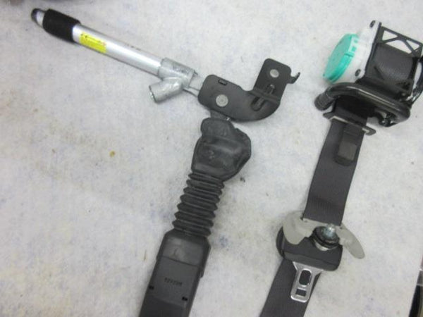 KIA SOUL EV EX 2014-2015-2016-2017-2018-2019 LEFT STEERING WHEEL OEM Airbag BELT