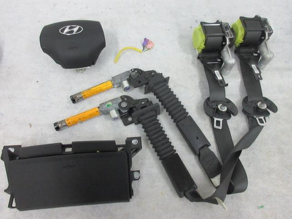 HYUNDAI Elantra GLS SE GL 2019-2020 steering wheel Airbag LEFT KNEE 2 X BELTS