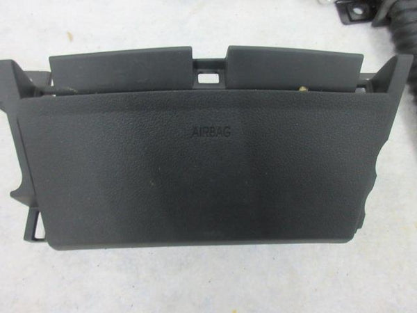 HYUNDAI Elantra GLS SE GL 2019-2020 steering wheel Airbag LEFT KNEE 2 X BELTS