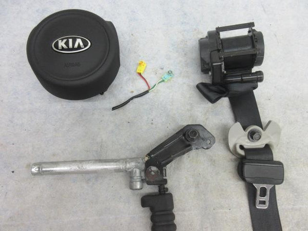 KIA SORENTO EX LX 2016-2017-2018 driver OEM steering wheel airbag SEAT BELT LEFT