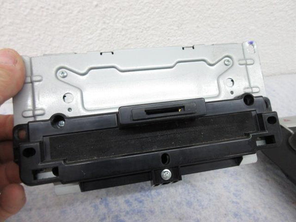 DODGE R/T JOURNEY 2012-2013-2014-15-2017-2016-2018 OEM SCREEN 8.4 RADIO UCONNECT