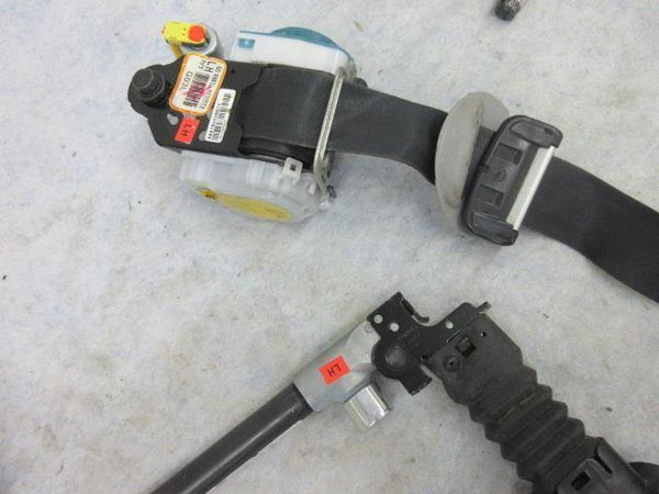 Hyundai Elantra GT HATCHBACK ONLY 2011-2017 OEM Airbag LEFT steering wheel BELT