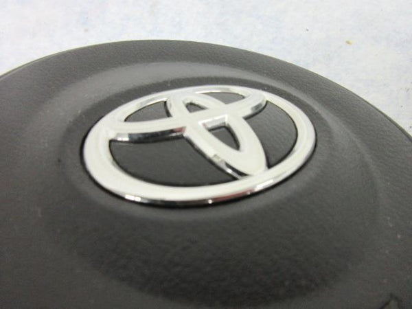 Toyota Yaris 2019-2020-2021-2022-2023-2024-2025-2026 LEFT Airbag steering wheel