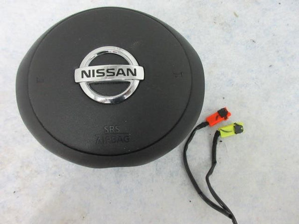 NISSAN NV 200 NV200 ROUND 2014-2024 2 PLUG LEFT AIRBAG OEM steering wheel Driver
