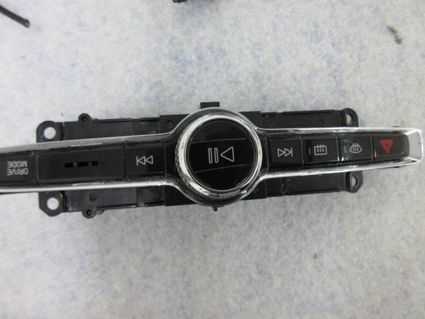 VOLVO XC40 2019-2020-2021 OEM RADIO RECEIVER NAVIGATION 9 ¨ SCREEN 31682851 AA