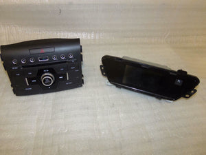 HONDA CRV CR-V 2012-2013-2014 OEM RADIO RECEIVER 1XN6 CD  READER SCREEN DISPLAY