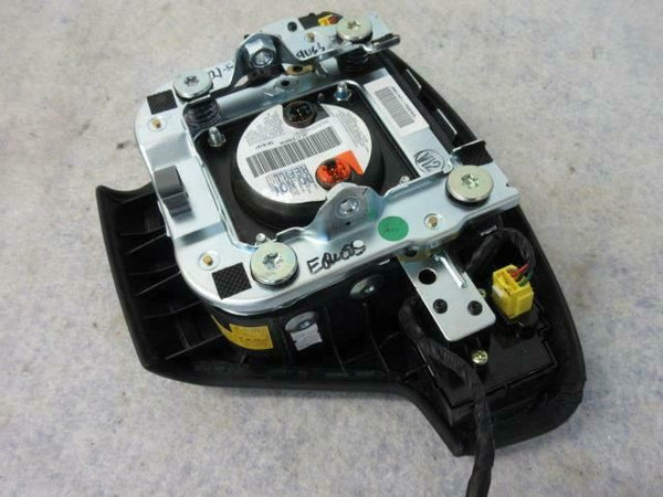 HYUNDAI EQUSS 2011-2012-2013 OEM BLACK  LEFT Airbag STEERING  2 PLUGS
