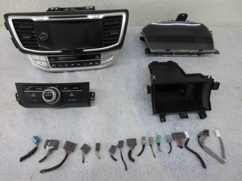 HONDA ACCORD 2013-2014-2015 OEM RADIO 2AA5 NAVIGATION 6 SCREEN 39541-T2A-910-M1