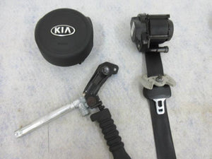 KIA SORENTO EX LX 2016-2017-2018 OEM driver steering wheel LEFT airbag SEAT BELT