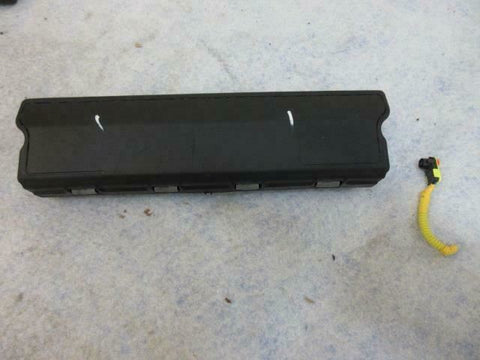 CADILLAC ATS 2013-2014-2015-2016 OEM DRIVER KNEE BOOSTER LEFT * WITH PLUG