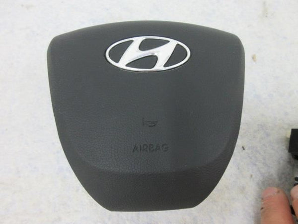 HYUNDAI ACCENT GS hatchback 2012-2013-2014 OEM Airbag left driver steering black